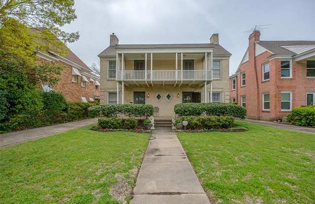 3119 Mockingbird Lane Gallery 2