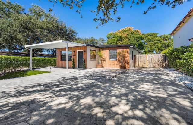 5647 Lincoln St - 5647 Lincoln Street, Hollywood, FL 33021