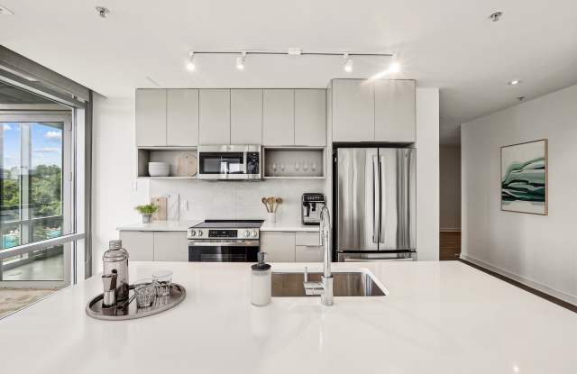 WestEnd25 photos photos