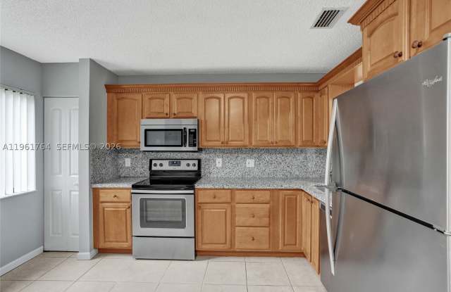 2641 Gately Dr W Gallery 4