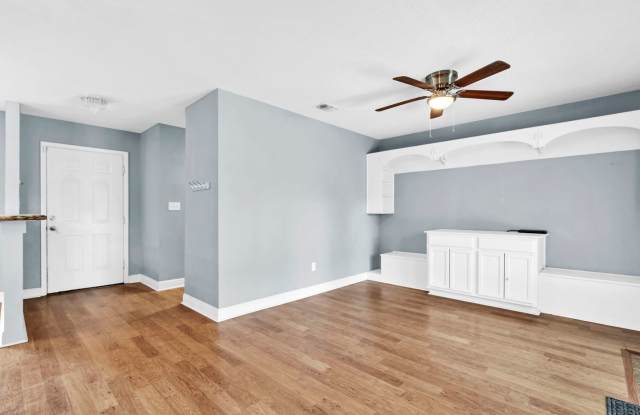 Pleasant 3 Bedroom Home for Rent! photos photos