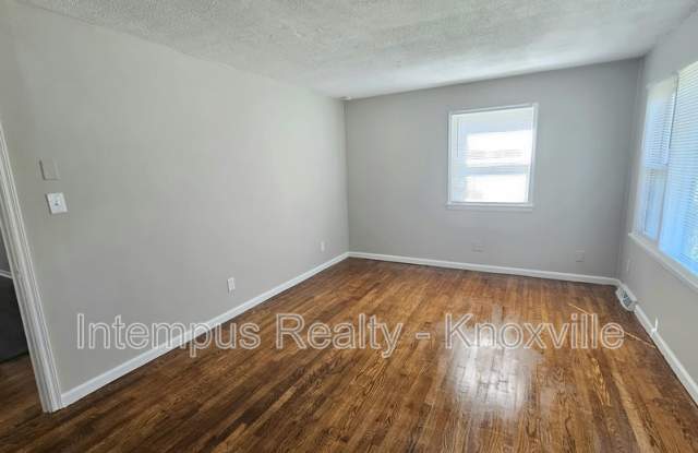 334 Cedar Ave Gallery 2