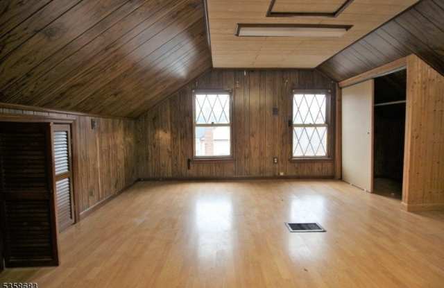 857 Westfield Ave photos photos