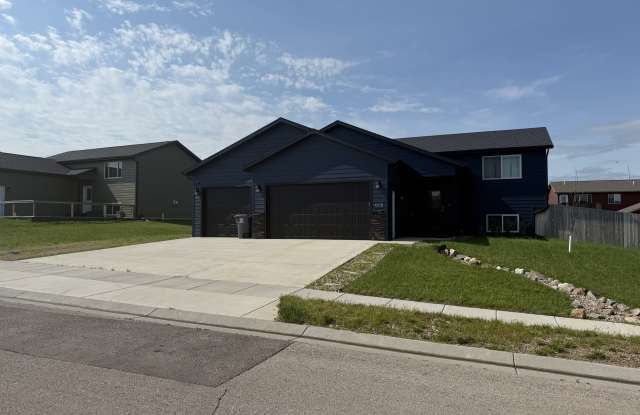 1215 Kodiak Drive photos photos