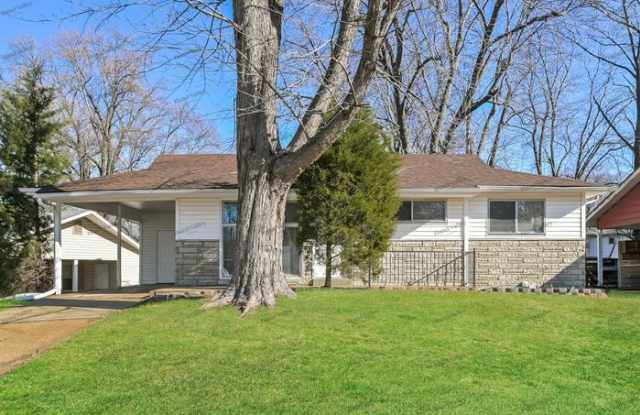 7048 Clover Lane photos photos