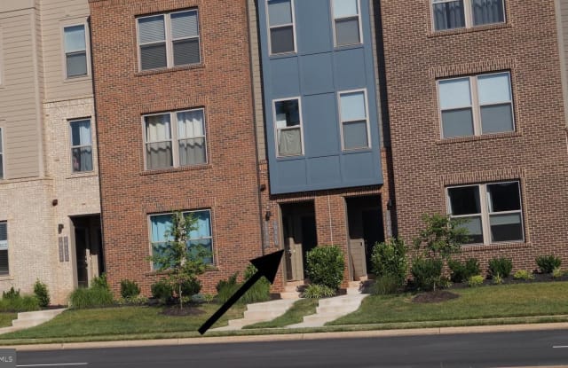 10438 RATCLIFFE TRL - 10438 Ratcliffe Trail, Manassas, VA 20110