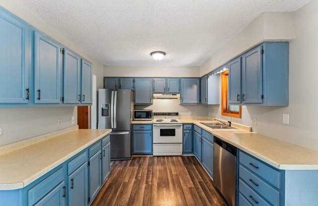 Charming 3BR House in Cannon Falls Gallery 3
