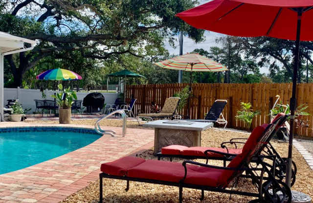 7707 9th Avenue Drive Northwest - 7707 9th Avenue Drive Northwest, Manatee County, FL 34209