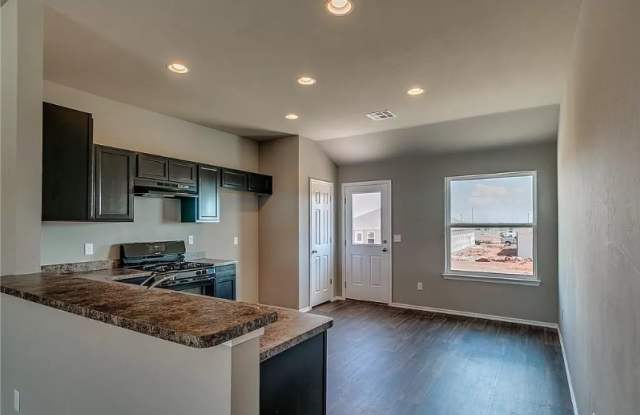 520 SE 5th  Terrence Gallery 2