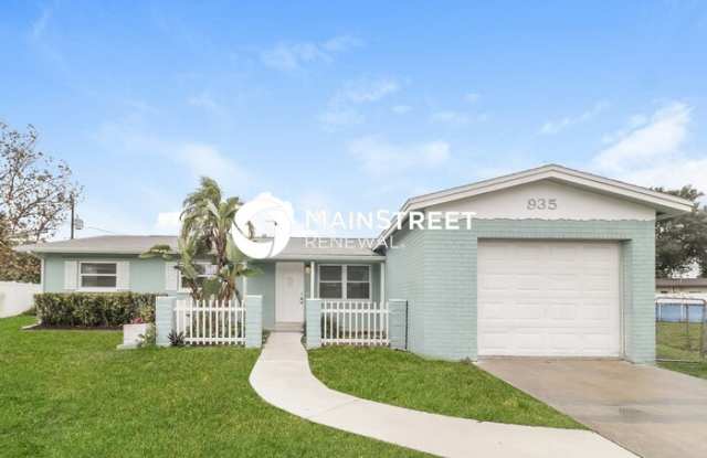 935 South Courtenay Parkway photos photos