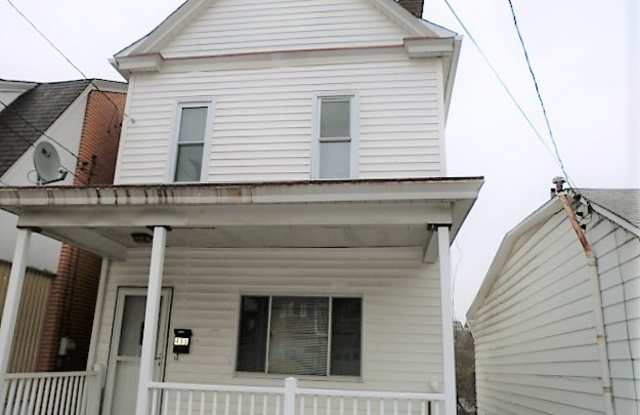 Large House with A/C, deck, updated kitchen, laundry, pet friendly June 1st - 433 Augusta Street, Pittsburgh, PA 15211