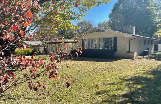 Completely remodeled Beautiful 3 bedroom 2 bath home located in Southern Hills Subdivision! This is a must see pics don't do this home justice! photos photos