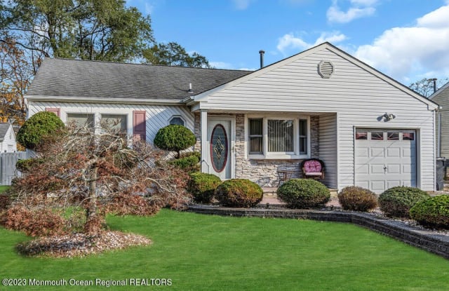 613 Garfield Avenue - 613 Garfield Avenue, Toms River, NJ 08753