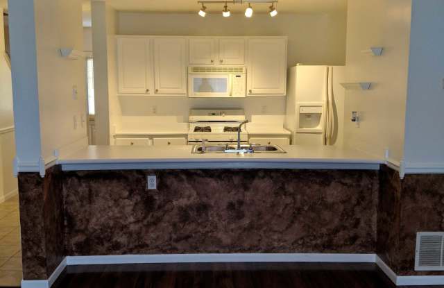 6071 Brice Park Drive Gallery 2