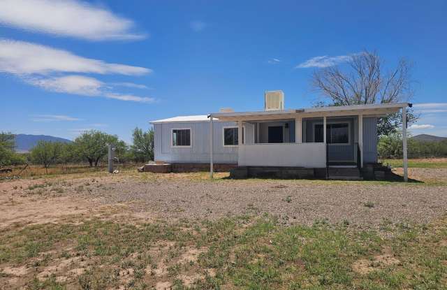 Quiet and comfortable just outside of Bisbee city limits photos photos