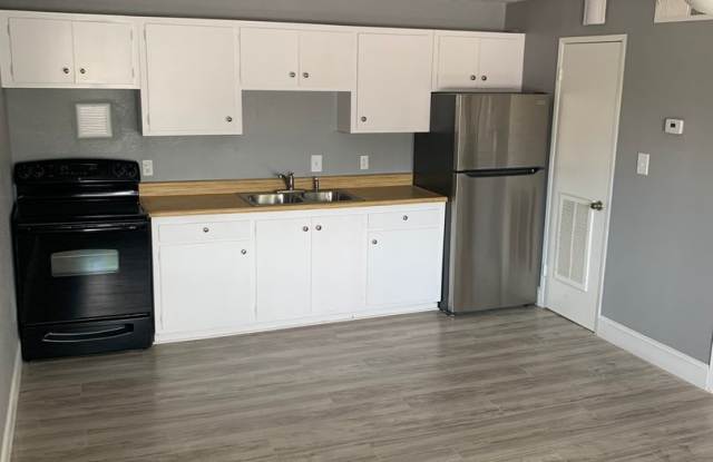 1 Bedroom 1 Bath In Central Las Vegas photos photos 1 Bedroom 1 Bath In Central Las Vegas photos photos