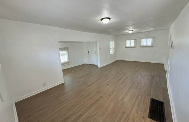 Fully Remodeled home in great location! photos photos