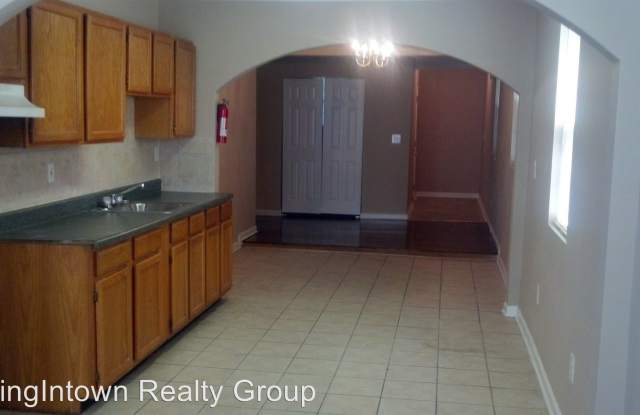 1363 Almont Drive Gallery 2