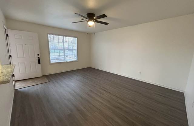 329 Berry Street - 101 photos photos