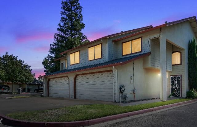 222 Tiffany Circle - 222 Tiffany Circle, Ripon, CA 95366
