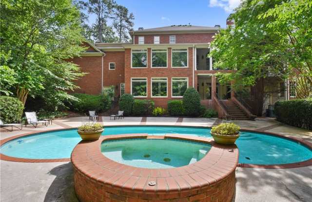 1430 N Harris Ridge Gallery 3