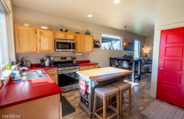 254 N Cottonwood Rd - 254 North Cottonwood Road, Bozeman, MT 59718