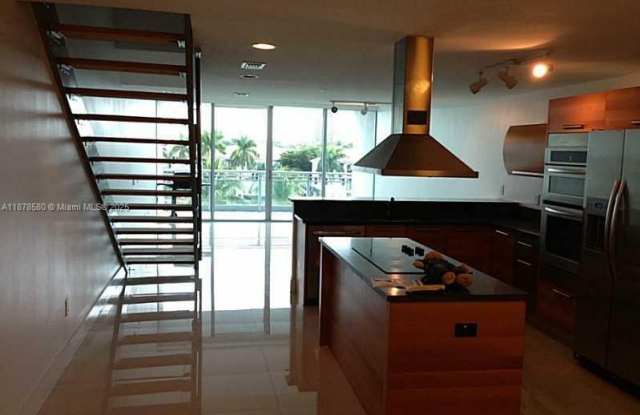 2950 NE 188 ST photos photos