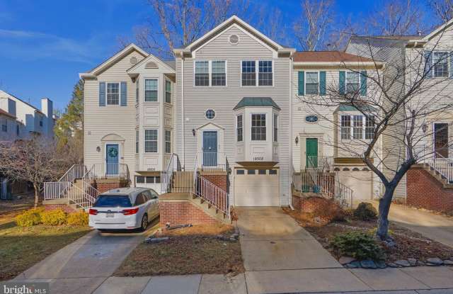 18502 CLOVERCREST Circle photos photos