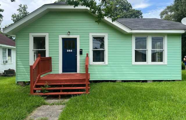 House For Rent 285 Adams St Beaumont, TX 77705 photos photos