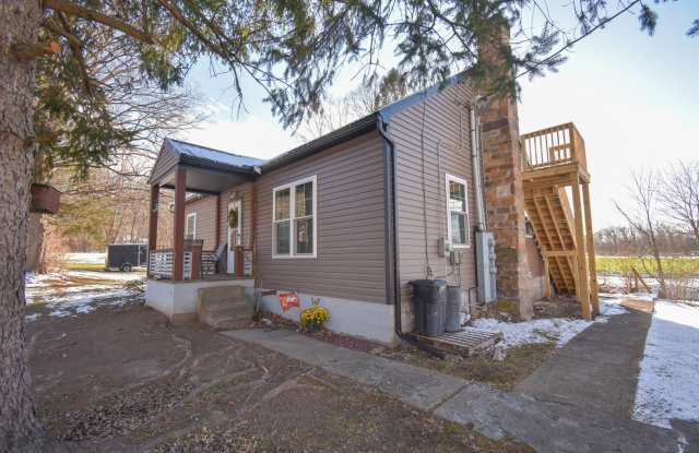 Studio Apartment in Mill Hall Close to Greenhouse! - 94 Rag Valley Road, Clinton County, PA 17751