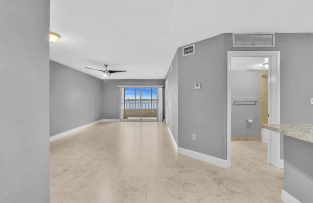 2811 N. Oakland Forest Dr.#205 Gallery 2