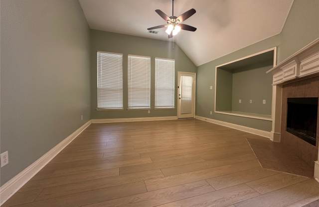 3103 Spanish Oak Trail Gallery 2