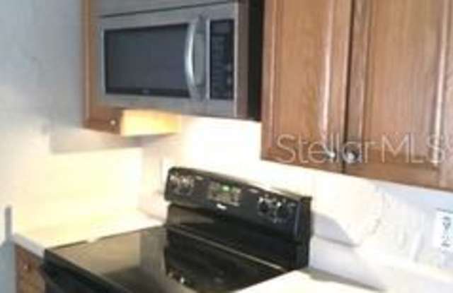 16527 SILVERHILL DRIVE Gallery 4