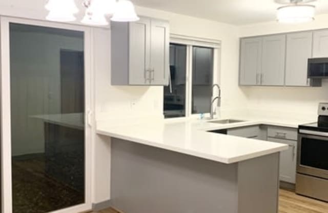 17117 116th Ave Se - 17117 116th Avenue Southeast, Renton, WA 98055