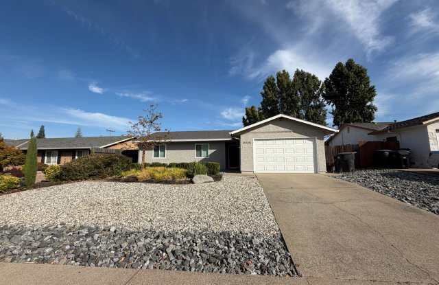 3 Bedroom 1 Bath Orangevale Home! Gallery 1