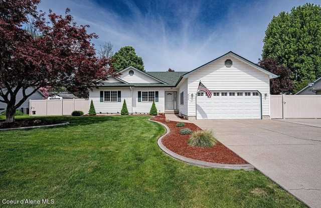 Woodland Meadows Single Level Home (APP#229) - 8447 North Summerfield Loop, Hayden, ID 83835