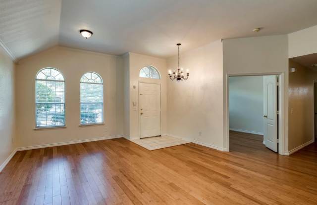 1618 Woodstream Lane Gallery 4