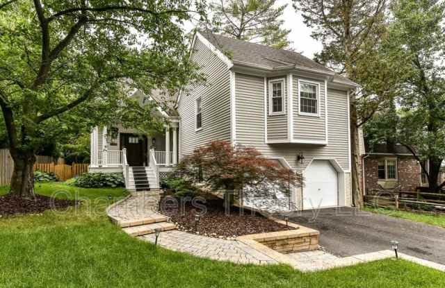 3043 Holly St - 3043 Holly Street, Seven Corners, VA 22044