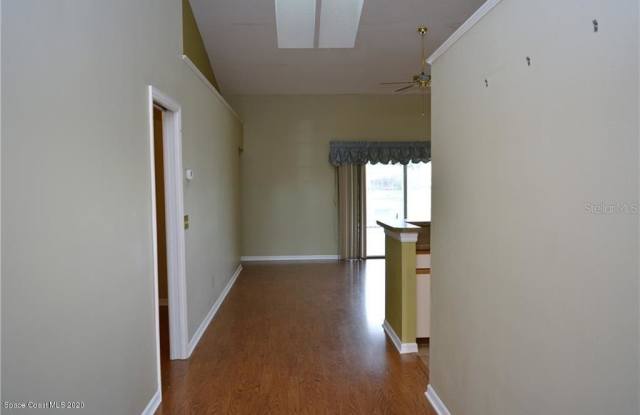 821 Laurelcrest Drive Gallery 3