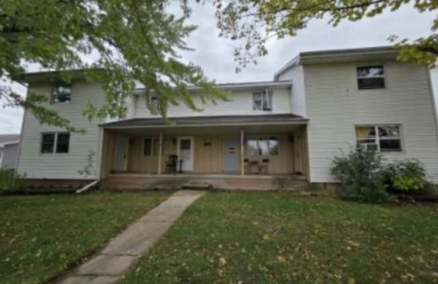 1113 Geneva Road - 2 photos photos