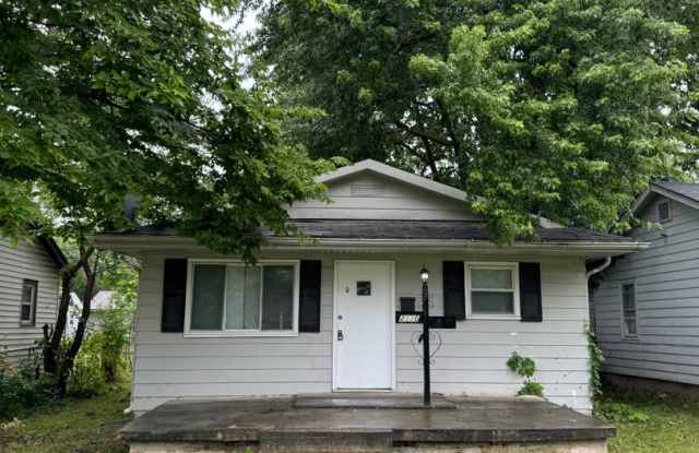 East side - 3 br home Gallery 1