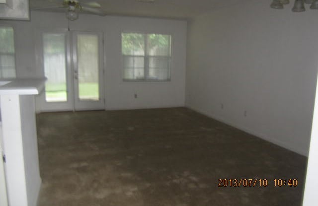 108 Commons Dr Gallery 2