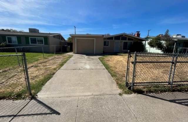 3 bedroom 1 bath home in North Highlands photos photos