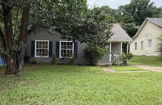 761 Crown Road photos photos