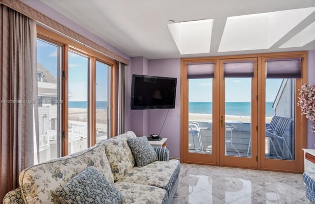 900 Ocean Ave photos photos