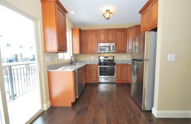 1538 Lakeridge Court Gallery 2