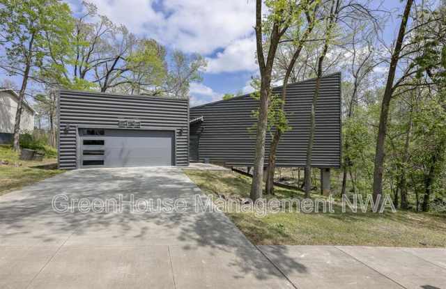 508 NW J St photos photos