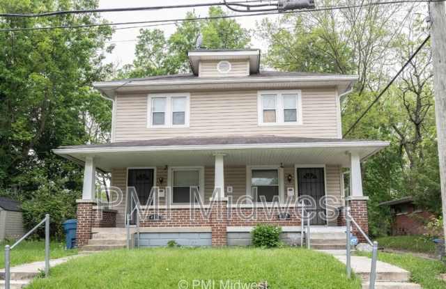 413 W 40th St photos photos