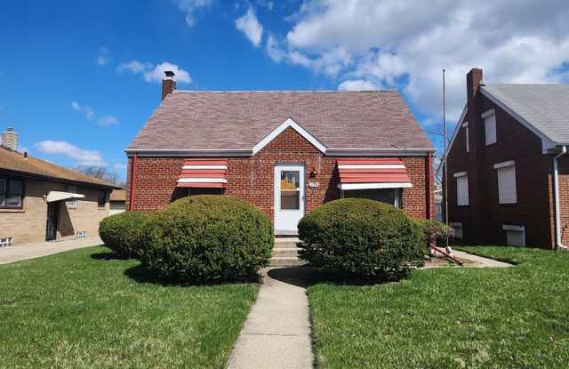 VOUCHER FREINDLY - COME SEE!!!!!! photos photos