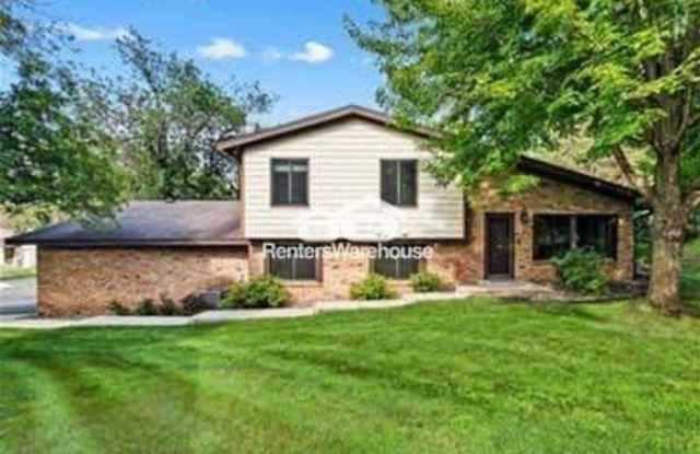 1095 Weston Lane North photos photos